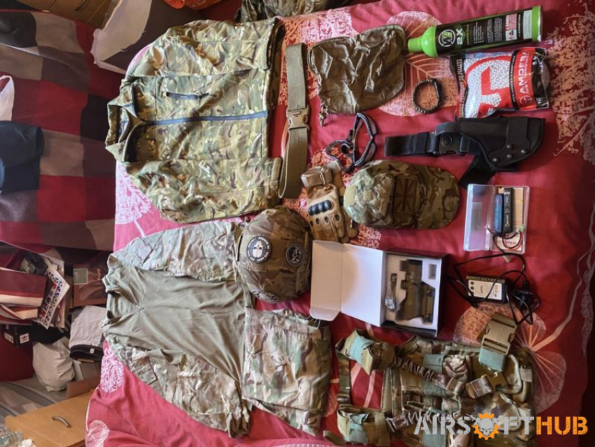 JOBLOT OF AIRSOFT KIT AND GEAR - Used airsoft equipment