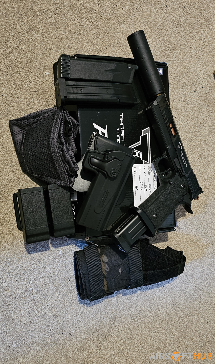 Tartan tactical pistol bundle - Used airsoft equipment