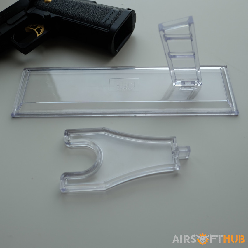 HFC Acrylic Pistol Stand Stand - Used airsoft equipment