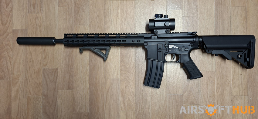 Delta Recon Alpha AEG W/Extras - Used airsoft equipment
