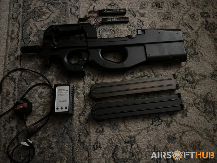 Airsoft p90 - Used airsoft equipment