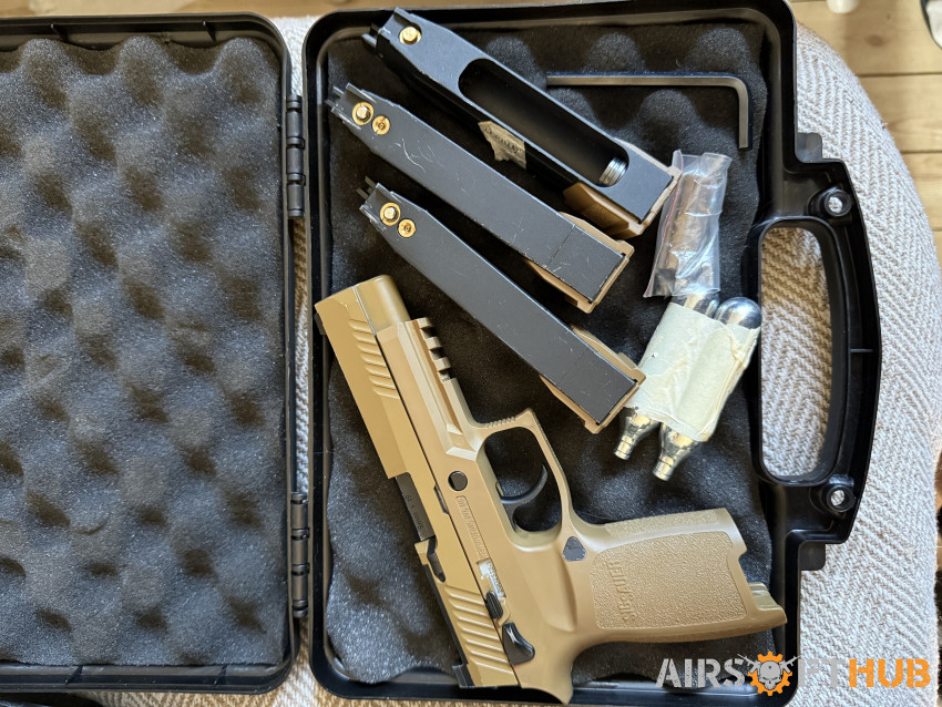Vfc SIG M17 - Used airsoft equipment