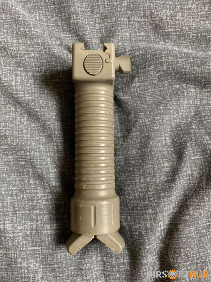 GPS Grip Pod Tan - Used airsoft equipment