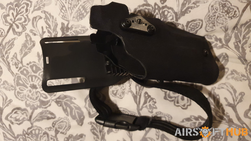 Glock 17 Safariland Holster - Used airsoft equipment
