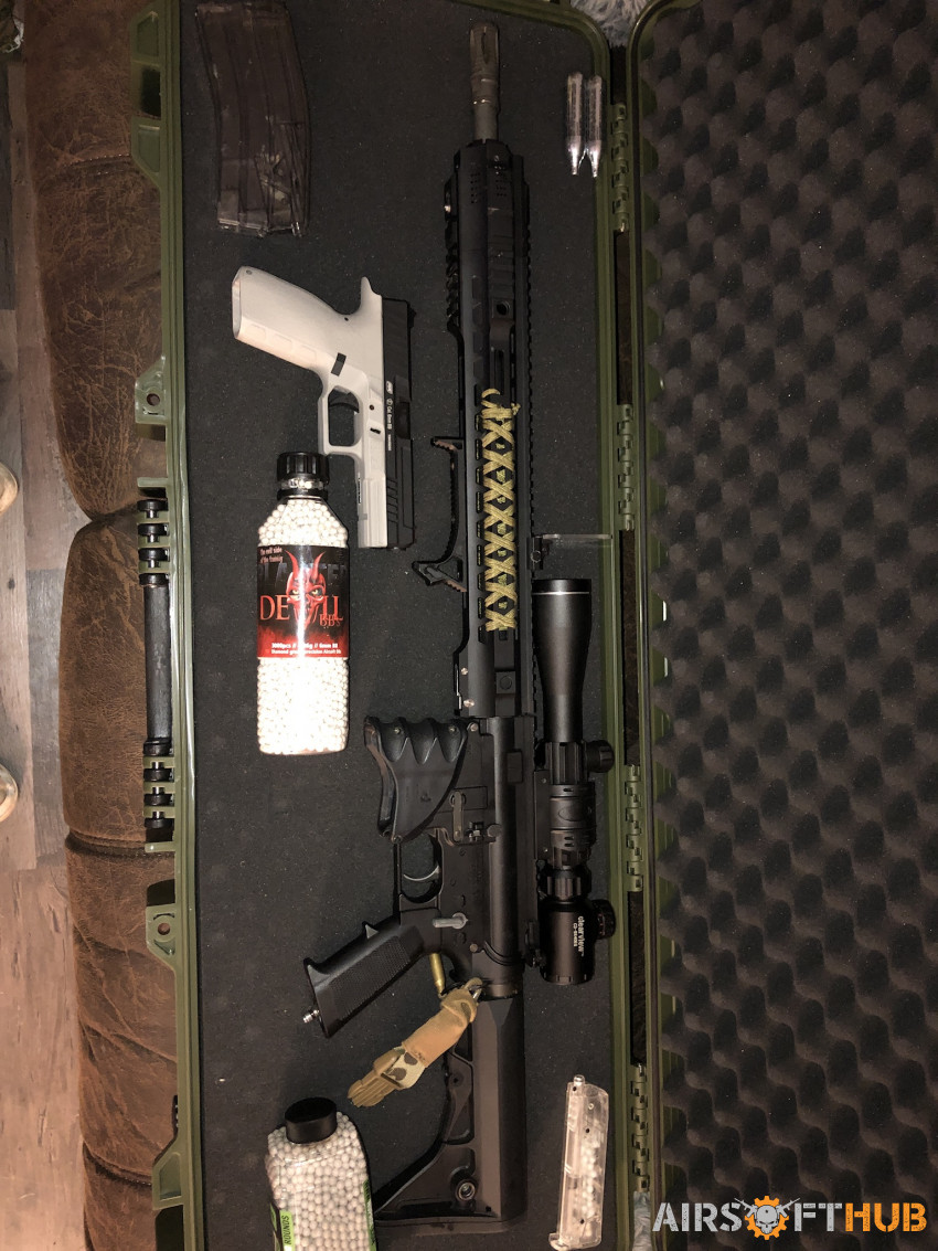Fully steal m4 with carry case - Used airsoft equipment