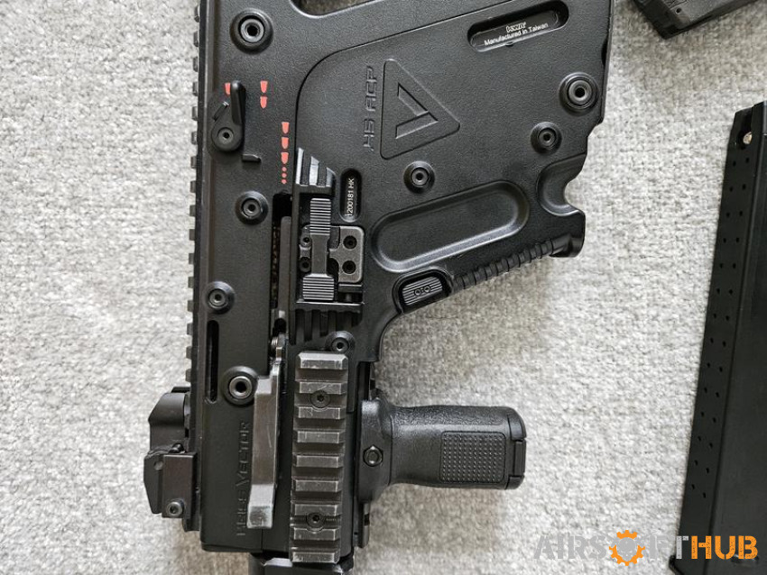 Rare KWA Kriss Vector GBBR - Used airsoft equipment