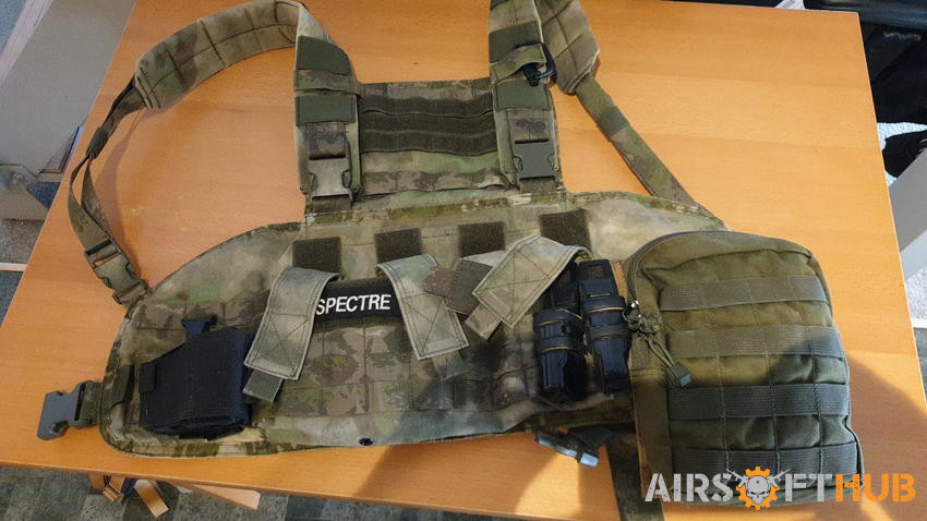 Warrior Assault Vest + Holster - Used airsoft equipment