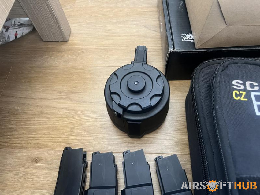 ASG Scorpion EVO + Accessories - Used airsoft equipment