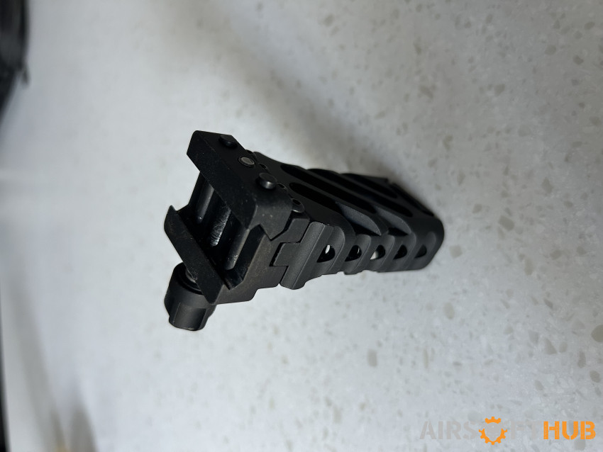 Vertical Grip - Used airsoft equipment