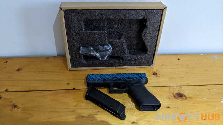 Umarex Glock 18c two tone - Used airsoft equipment