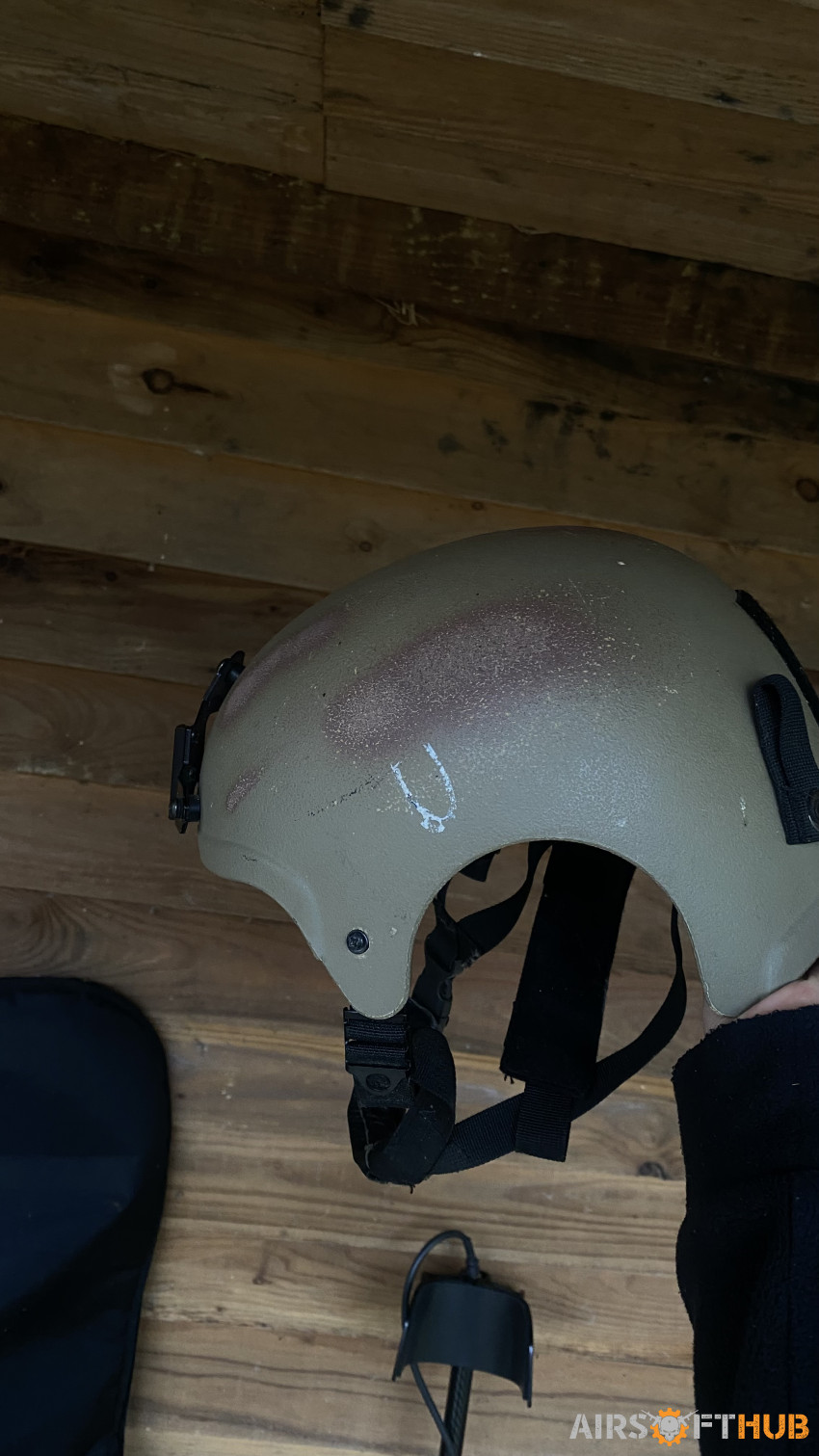 Tan helmet - Used airsoft equipment