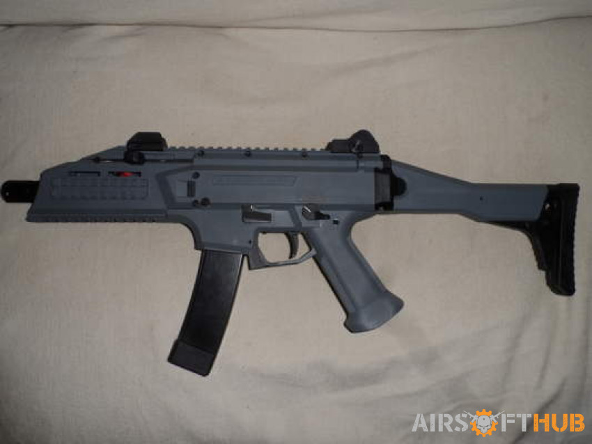 New Evo 2020 SMG-Grey £275 - Used airsoft equipment