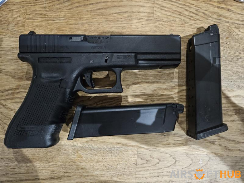 WE Glock G17 - Used airsoft equipment