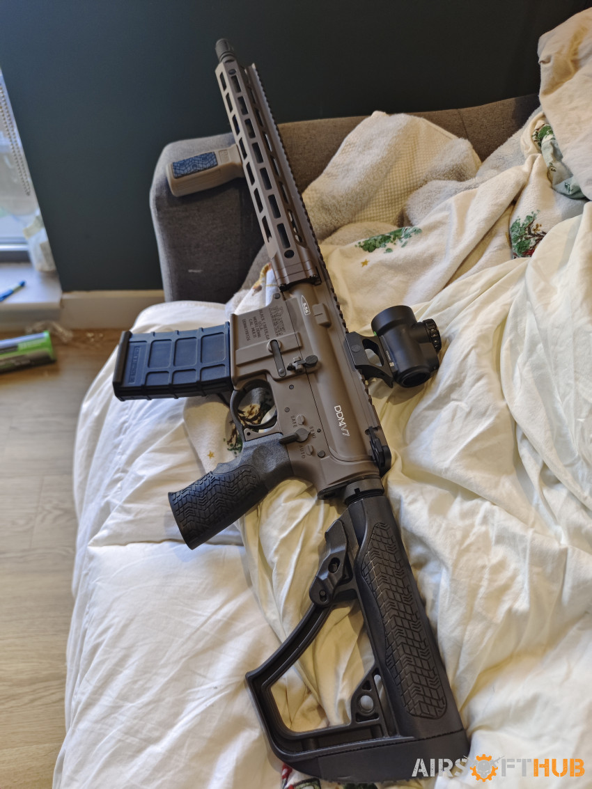 GHK Daniel defense ddm4 v7 tan - Used airsoft equipment
