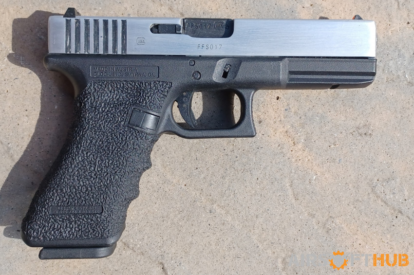 Glock 17 by VFC - Used airsoft equipment