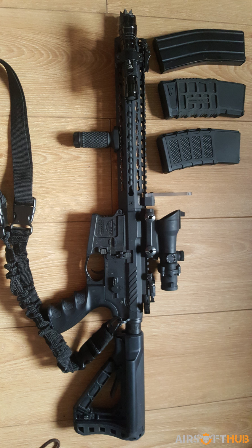 *BUNDLE* AR + Sniper w/ scope - Used airsoft equipment