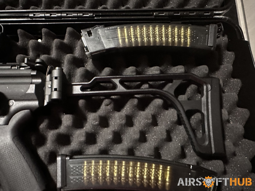 Sig MPX with 7 Mags used twice - Used airsoft equipment