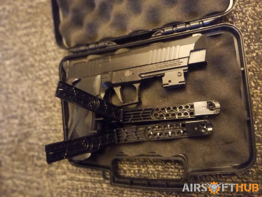sig sauer p226 xfive 20 shot - Used airsoft equipment