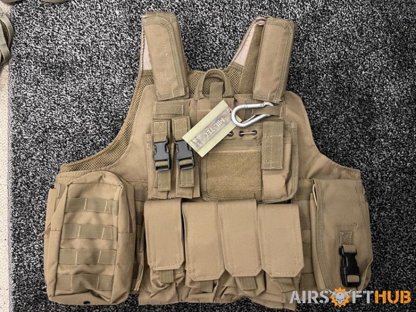 Clothing, Tac Vest, Helmet - Used airsoft equipment