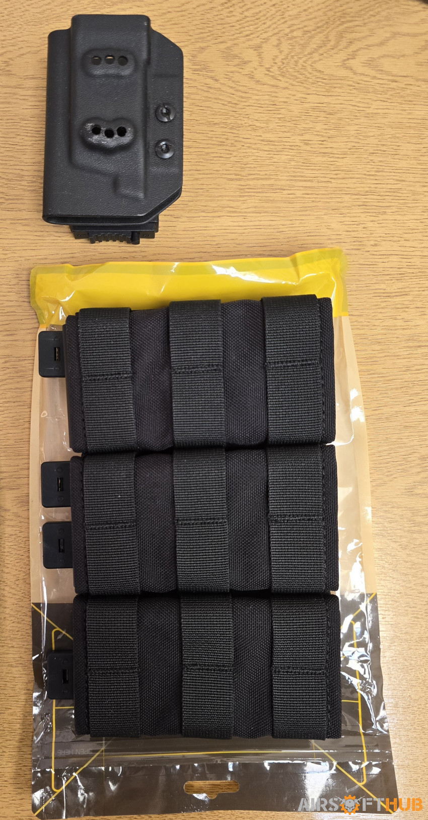 Assortment of parts and gear - Used airsoft equipment