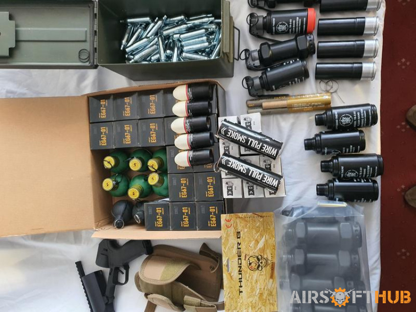 Pyro Bundle - Used airsoft equipment