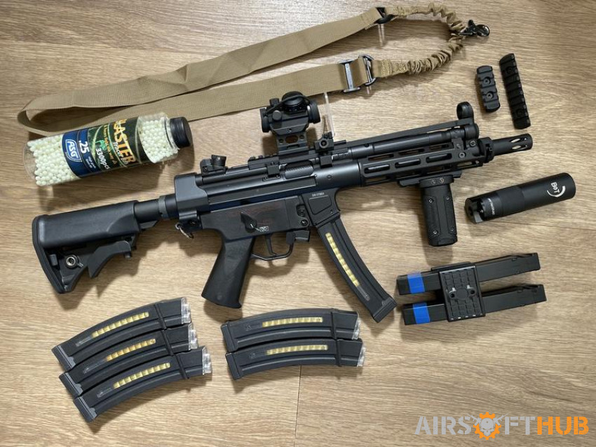 CYMA CM.041H SMG-5 (Mp5) - Used airsoft equipment