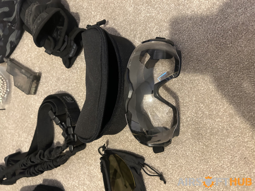 Airsoft gear - Used airsoft equipment