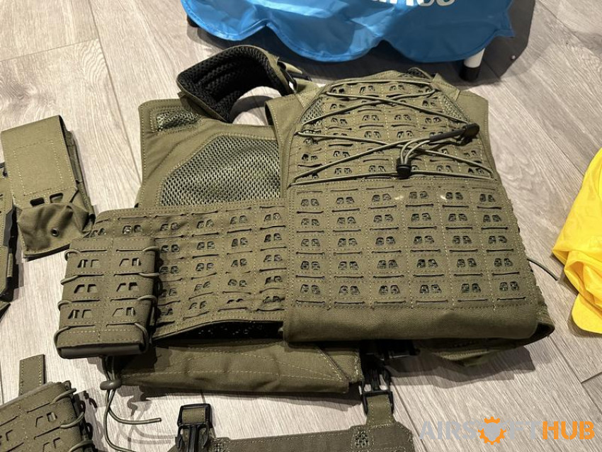 Novritsch plate carrier bundle - Used airsoft equipment