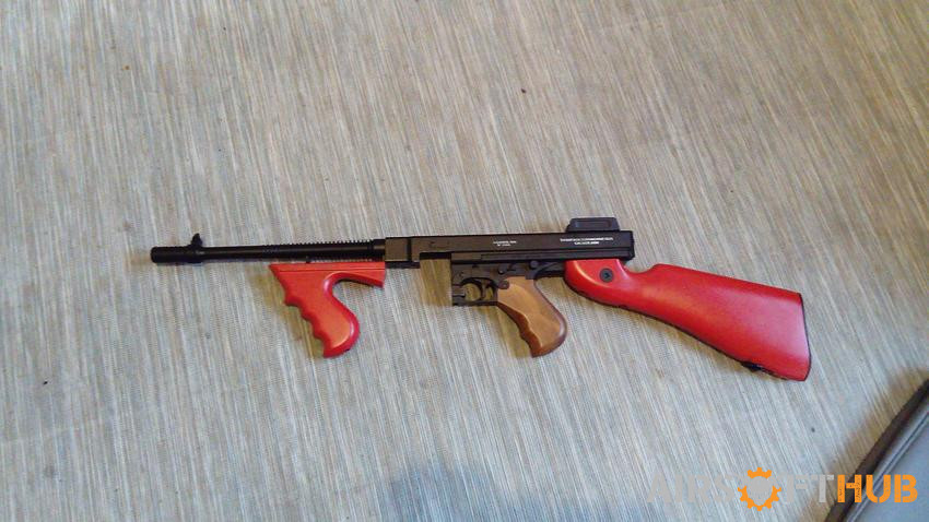 Two-Tone Red 1928 Thompson - Used airsoft equipment