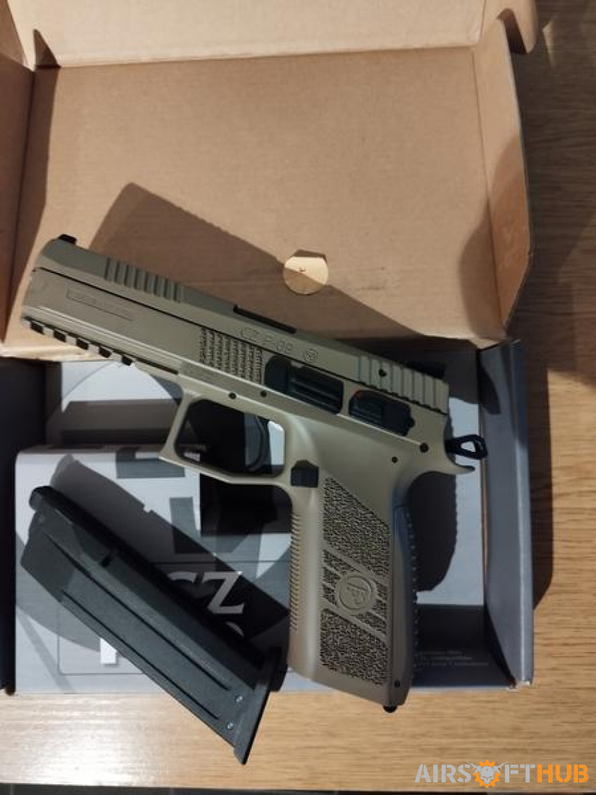 CZ P-09 hand gun - Used airsoft equipment