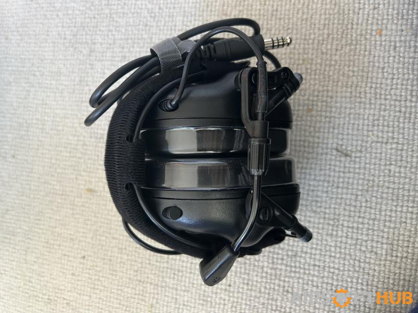 Earmor M32 Tactical Headset - Used airsoft equipment
