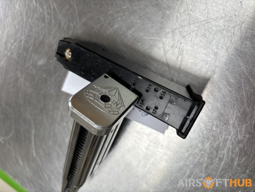 TM Hi Capa & WE Glock Mags - Used airsoft equipment