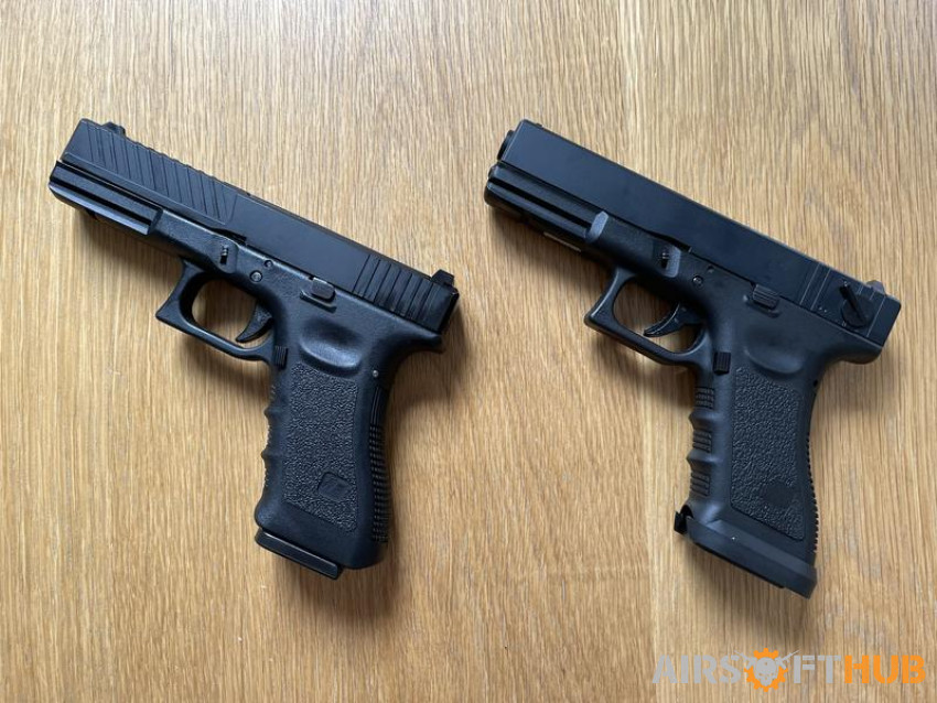 2x Glocks GBB pistols (G17&G18 - Used airsoft equipment