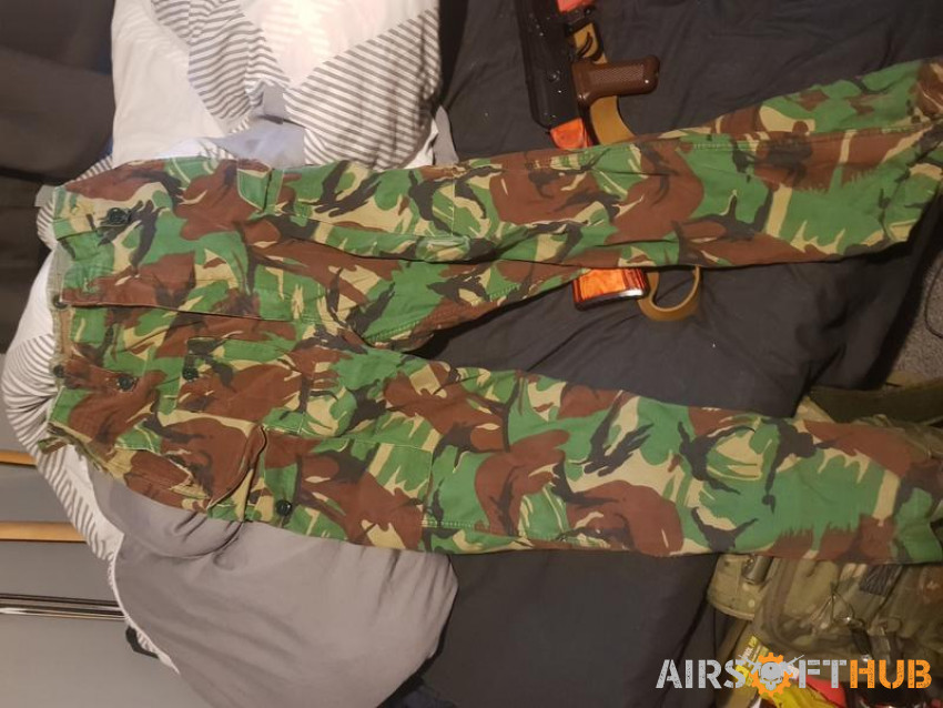 Camo trousers bundle - Used airsoft equipment