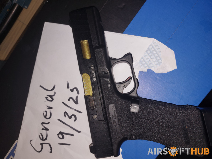 Salient arms glock 17 - Used airsoft equipment