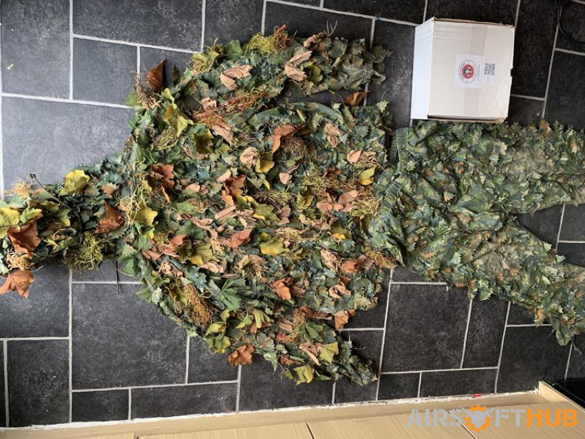 KMCS 2.0 ghillie suit & bits - Used airsoft equipment