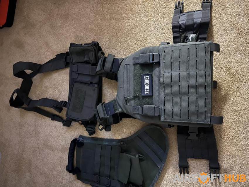 Viper chest rigs and stocking - Used airsoft equipment