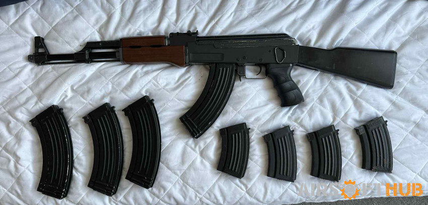 Tokyo Marui AK47 plus extras - Used airsoft equipment