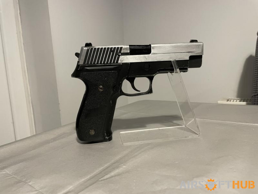 WE Sig P226 GBB - Used airsoft equipment