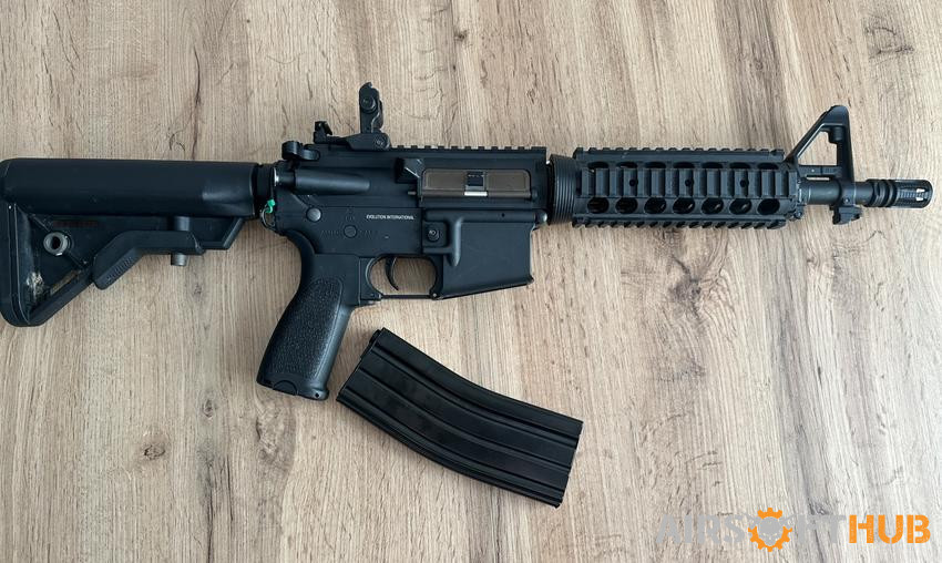 M4 Airsoft Rifle - Used airsoft equipment