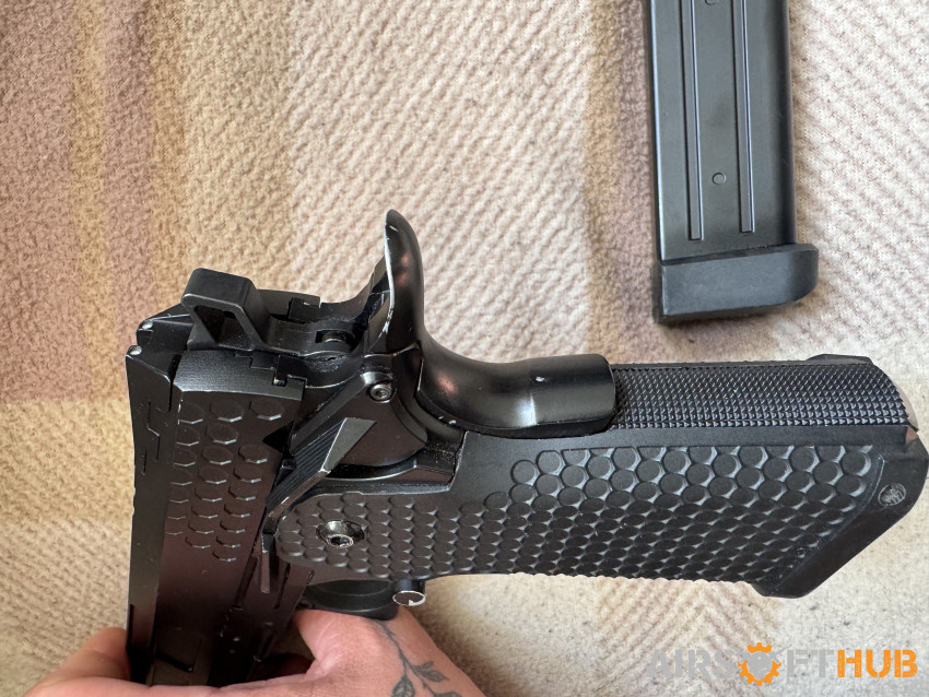 Ssp2 + 1 mag - Used airsoft equipment