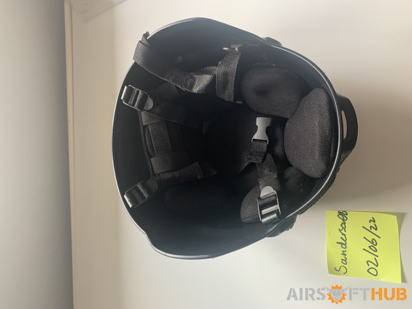 Selling Black Fast Helmet - Used airsoft equipment
