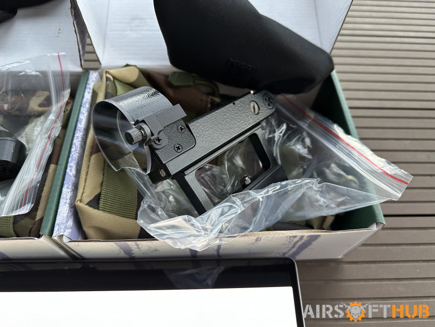 Job lot - Airsoft Sights/Other - Used airsoft equipment