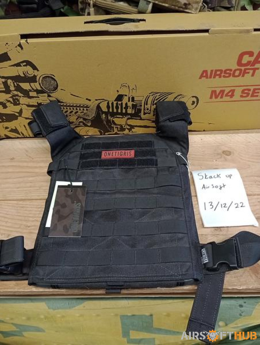 One Tigris Plate Carrier Black - Used airsoft equipment