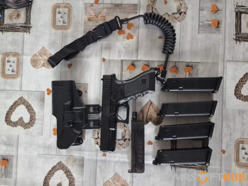 Umarex Glock 17 Ultimate GHK - Used airsoft equipment