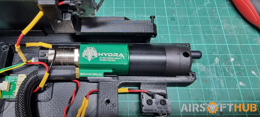 Wolverine hydra Hpa, p90 - Used airsoft equipment