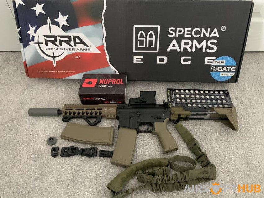 Specna Arms SA-E17 + more - Used airsoft equipment