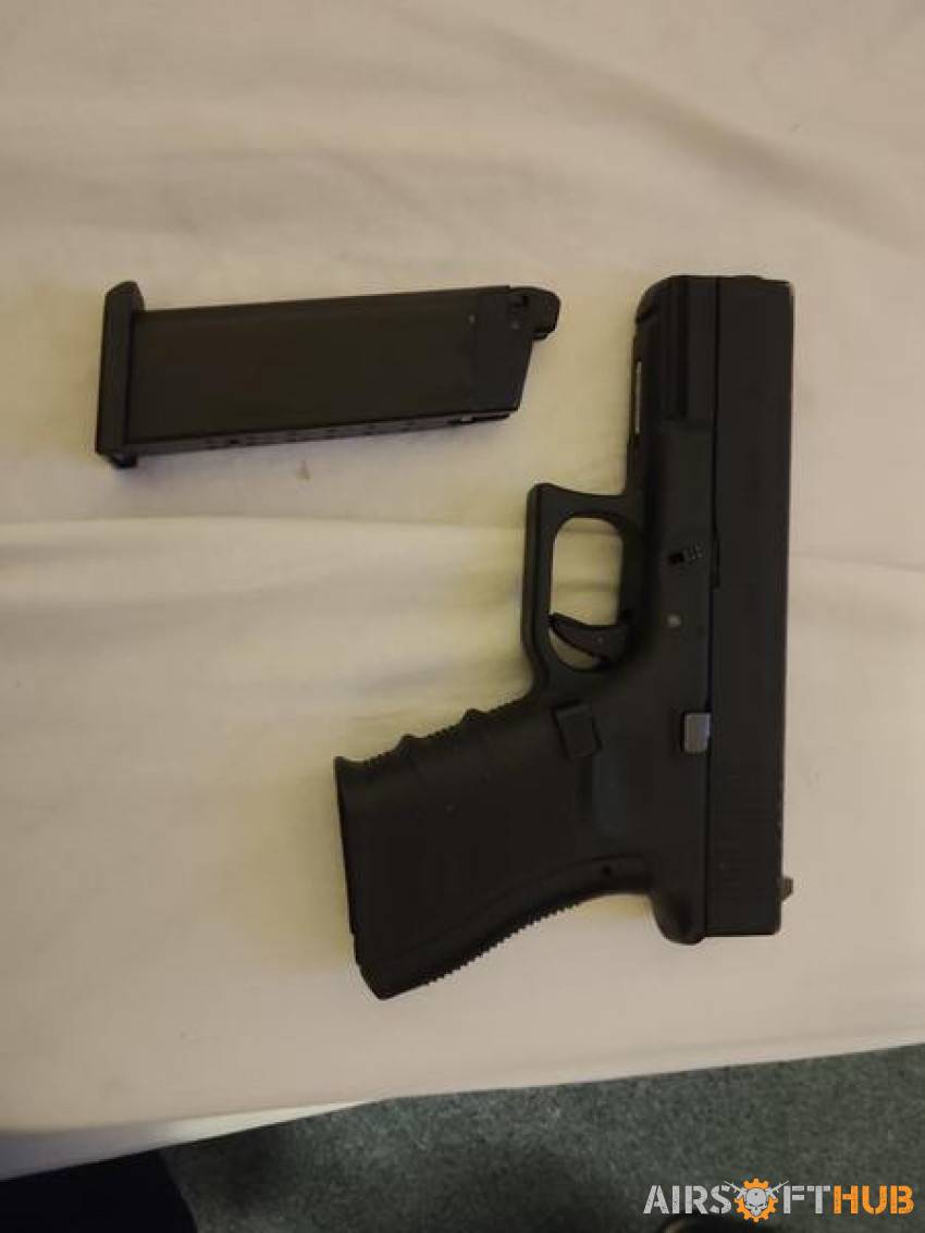 We glock 19 gen4 - Used airsoft equipment