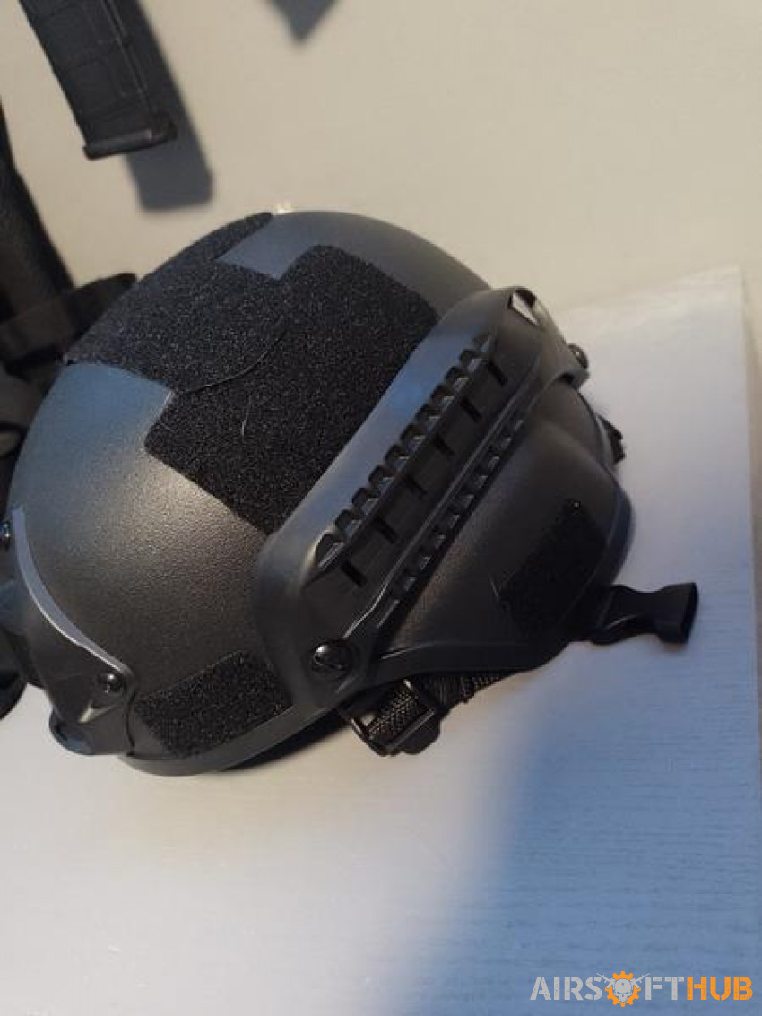 black helmet - Used airsoft equipment