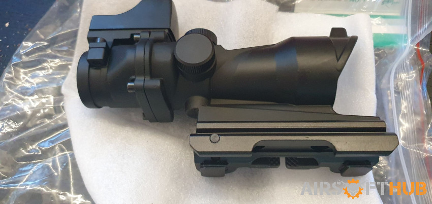 ACOG 4×32 Scope with QD Mount - Used airsoft equipment